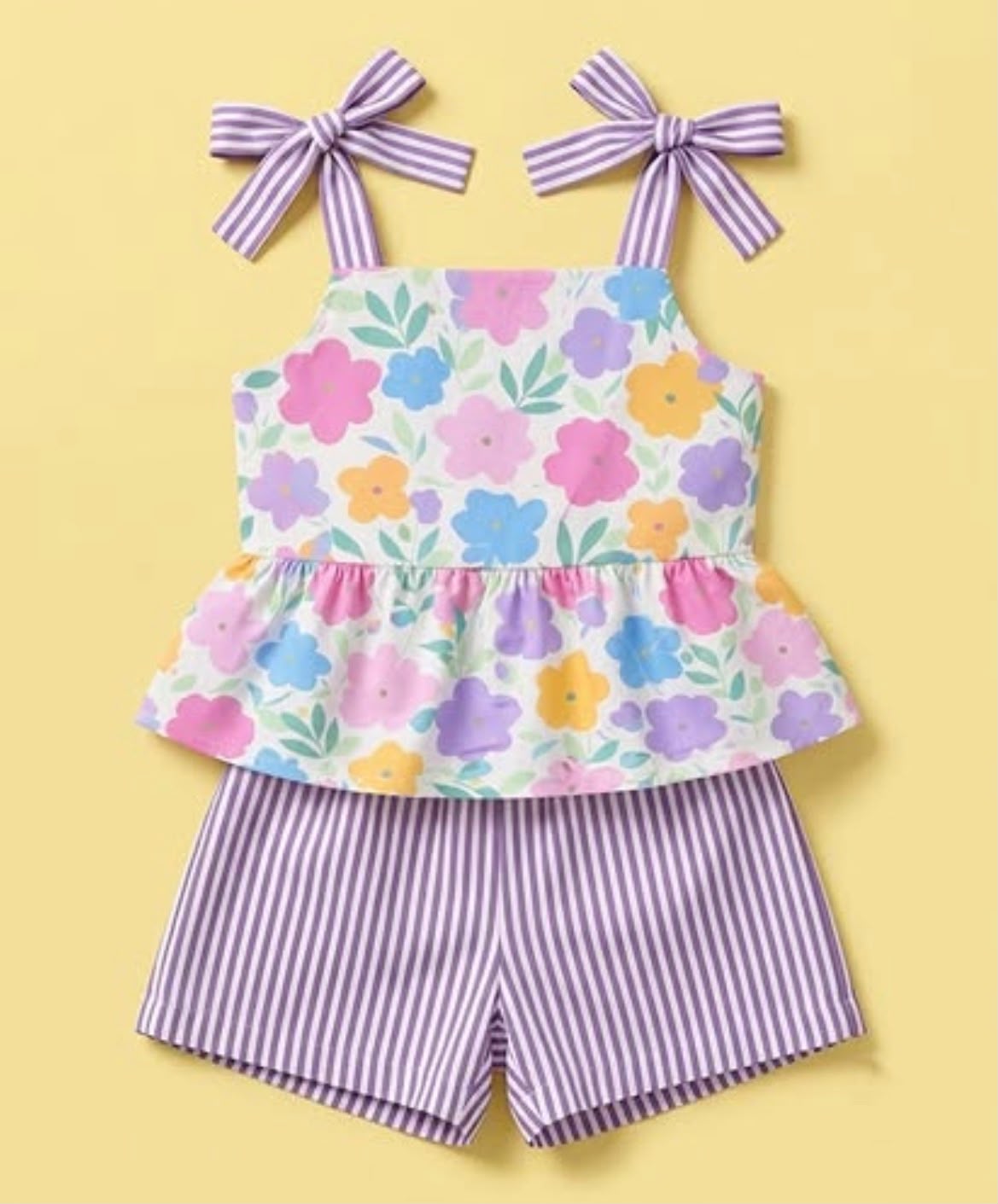 Conjunto floral com short listrado - foto 1