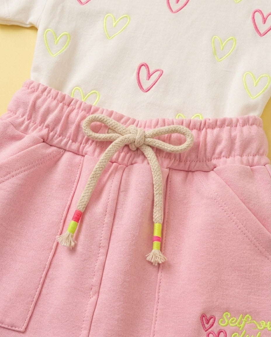 Look rosa com corações - foto 2